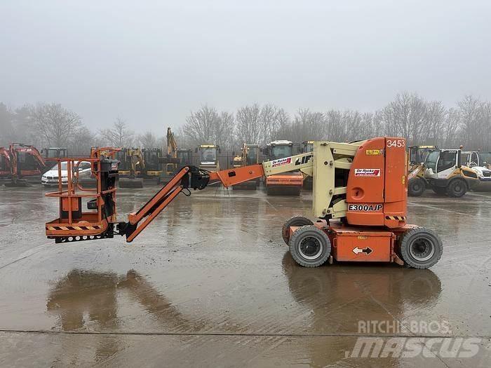 JLG E300AJP Andere liften en hoogwerkers