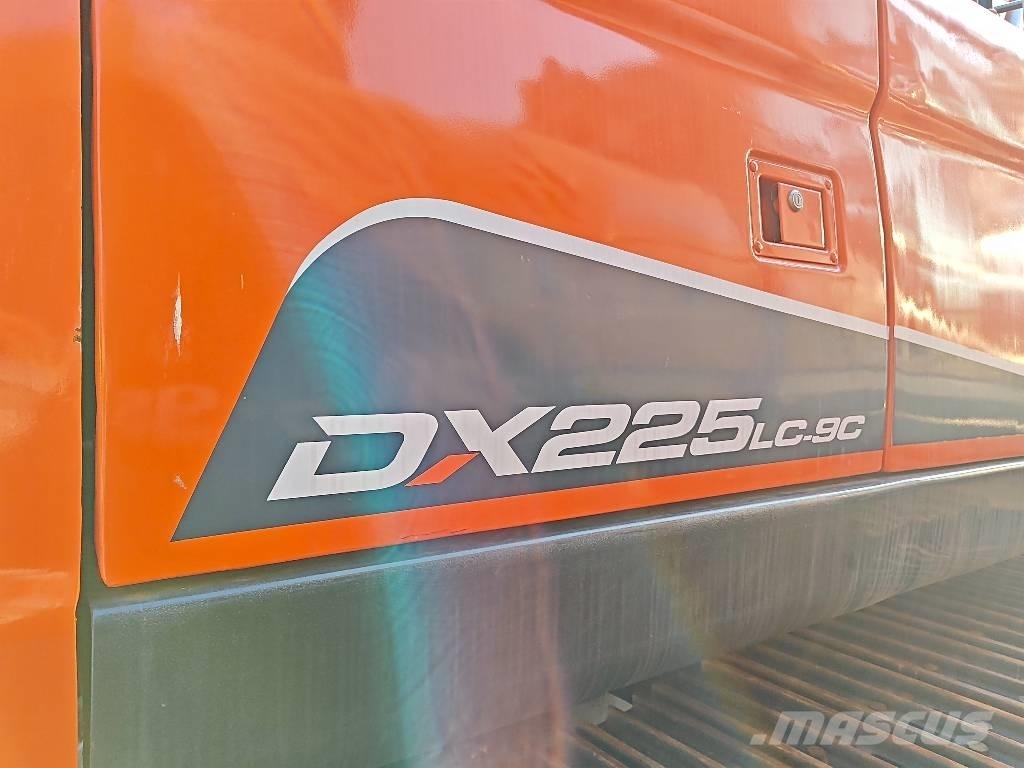 Doosan DX 225 LC-9C Rupsgraafmachines
