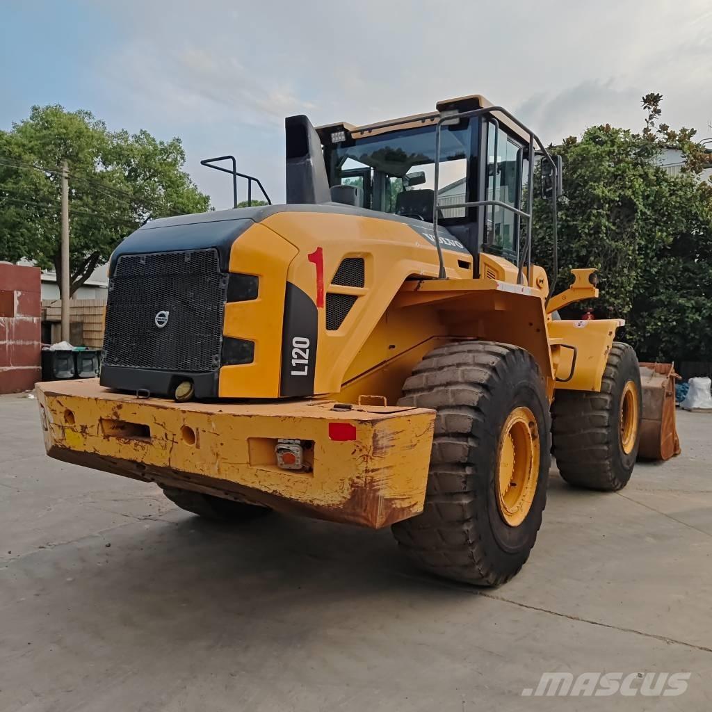 Volvo L 120 E Wielladers