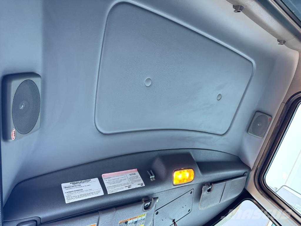 Peterbilt 348 Kipper