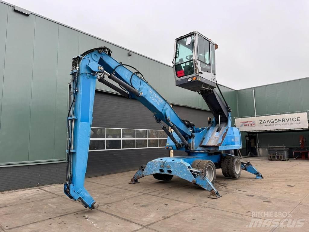 Fuchs MHL 320 Waste / industry handlers