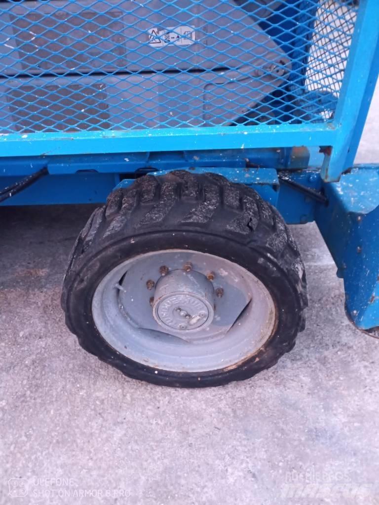 Genie GS 4390 RT Schaarhoogwerkers