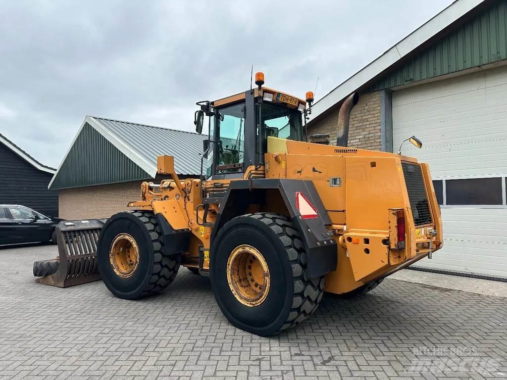 CASE 721C Wielladers