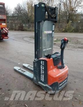 Toyota BT SWE 120 L Hand stapelaars
