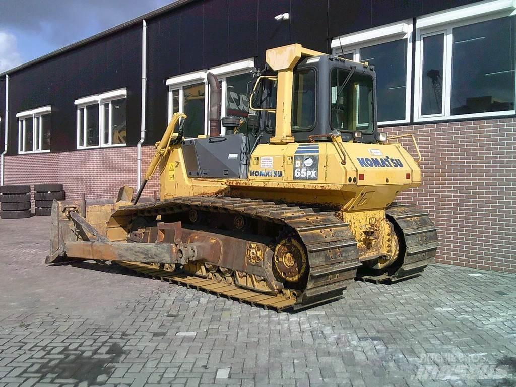 Komatsu D65PX-15 Rupsdozers