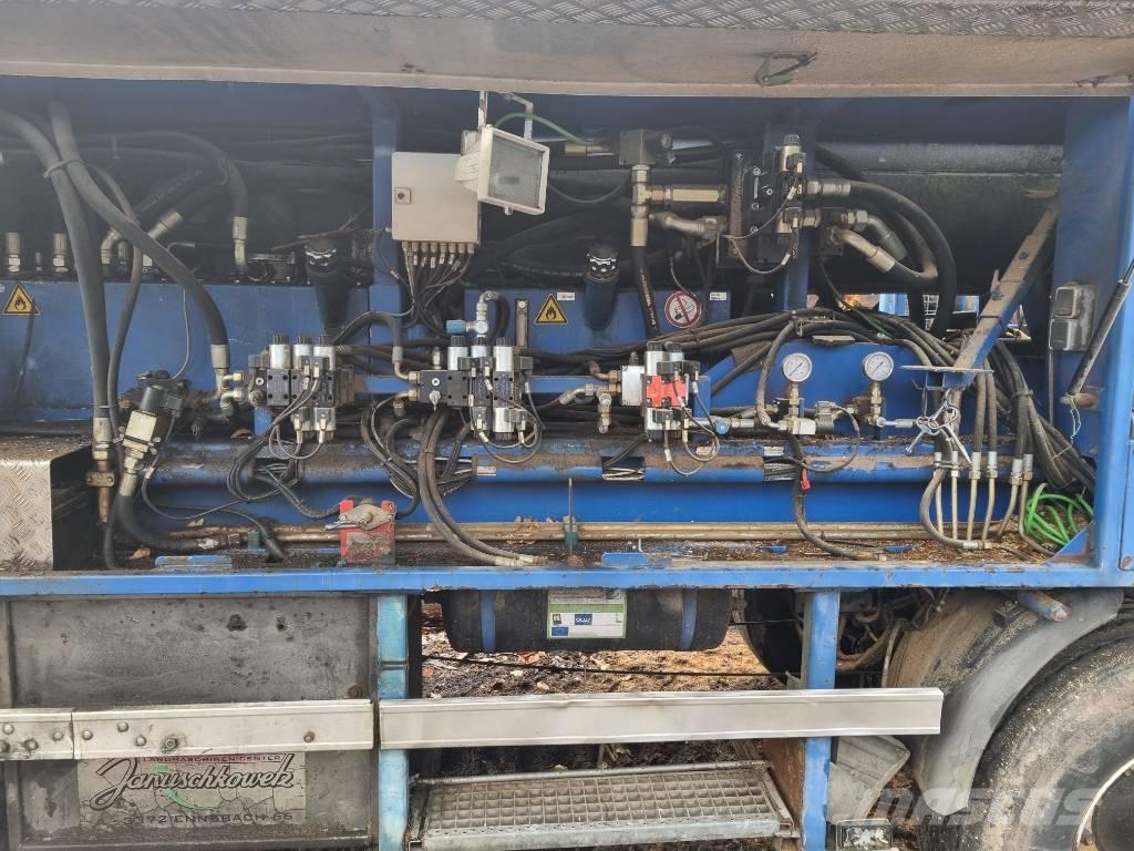  S und UE SSA 700 Houtklover