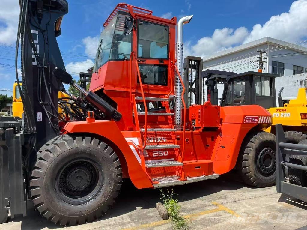 Heli CPCD 25 Diesel heftrucks