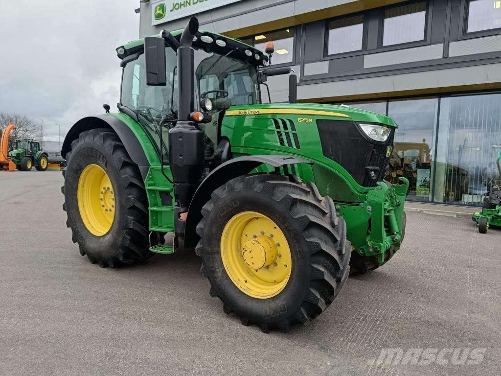 John Deere 6215 R Tractoren