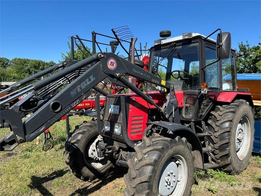 Belarus MTS 820 + FL Tractoren