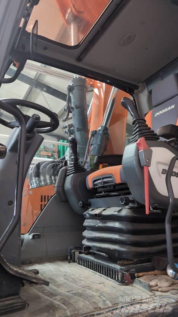 Doosan DX 165 W Wielgraafmachines