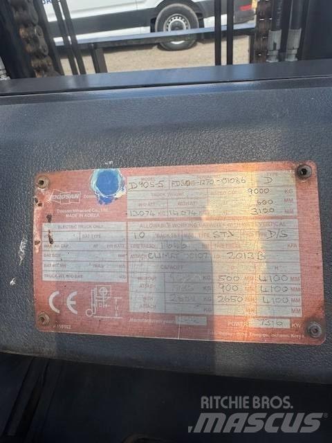Doosan D 90 S-5 Diesel heftrucks