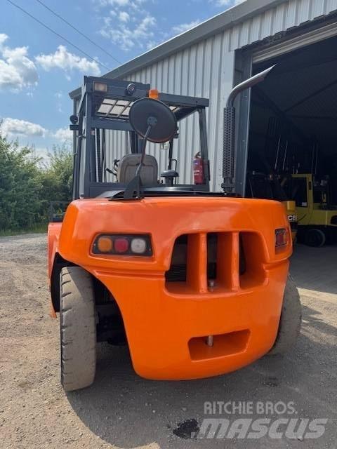 Doosan D 90 S-5 Diesel heftrucks