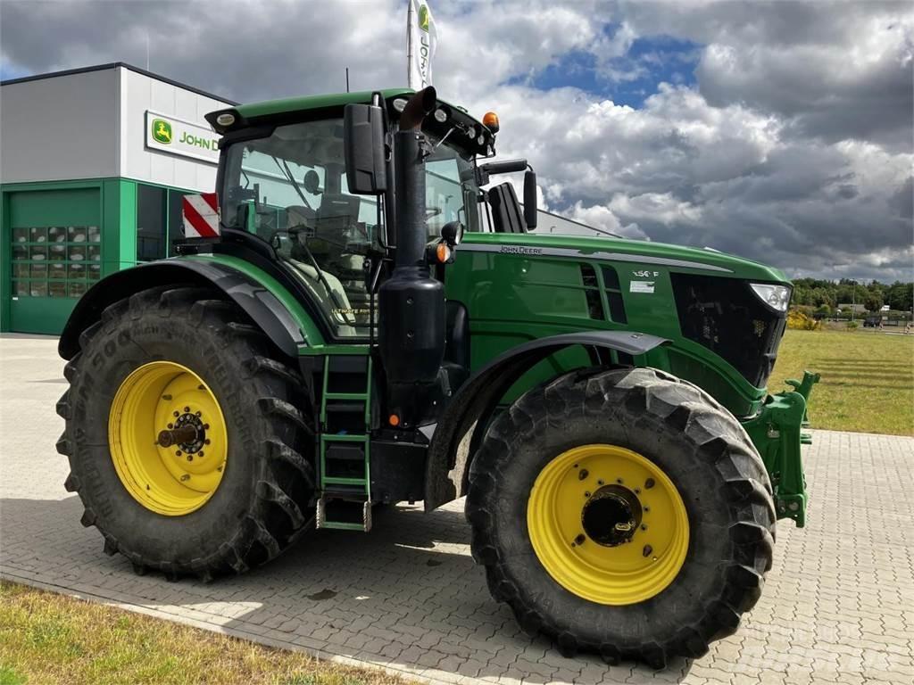 John Deere 6250R Tractoren
