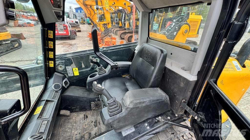 JCB 3 TS-8T Schrankladers