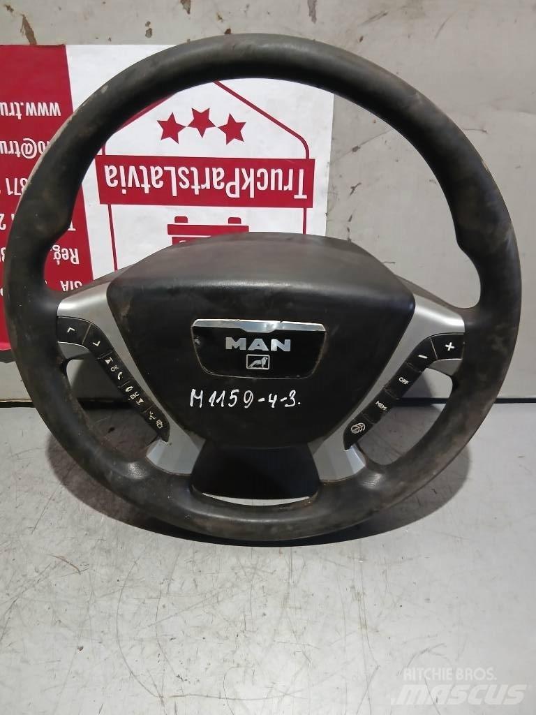 MAN TGX    81464306027 Cabine en interieur