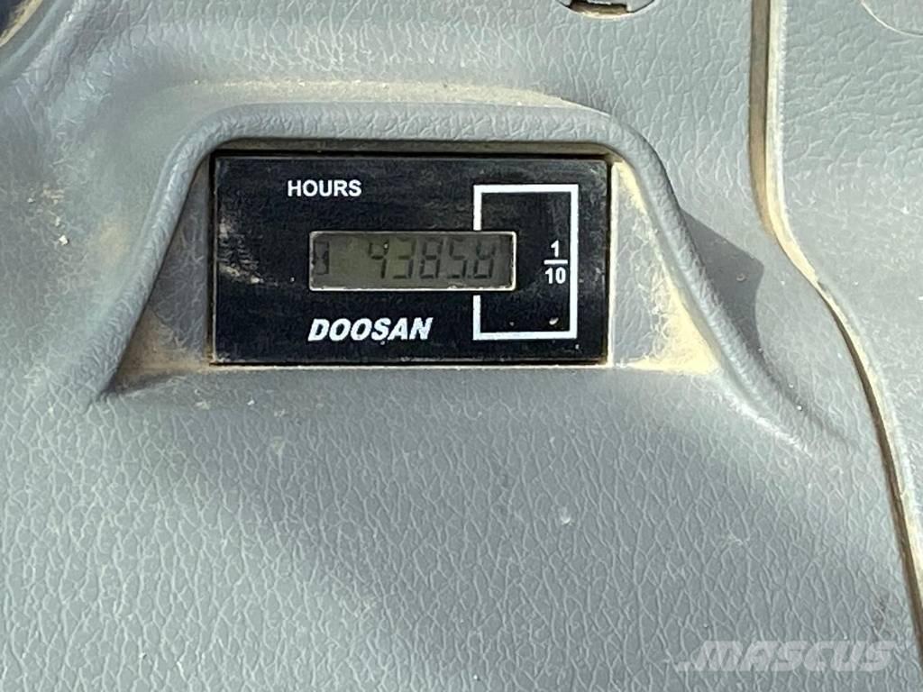 Doosan DX 160 LC Rupsgraafmachines