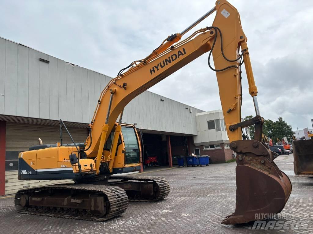 Hyundai 210 Rupsgraafmachines