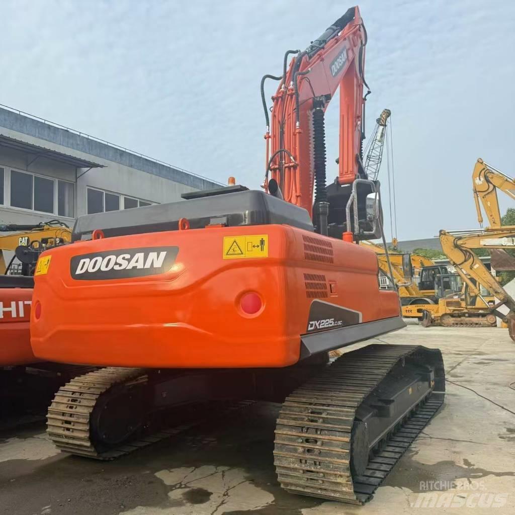 Doosan DX225LC-9C Midigraafmachines 7t - 12t