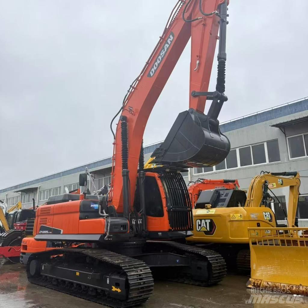 Doosan DX225LC-9C Midigraafmachines 7t - 12t