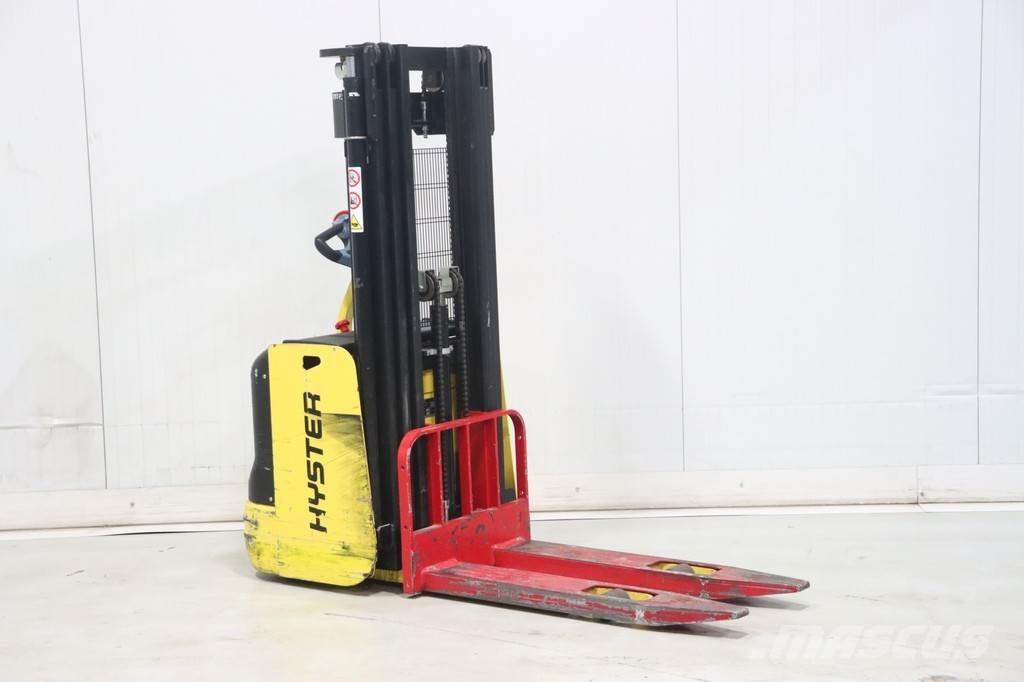 Hyster S1.2-4028 Meeloop stapelaar