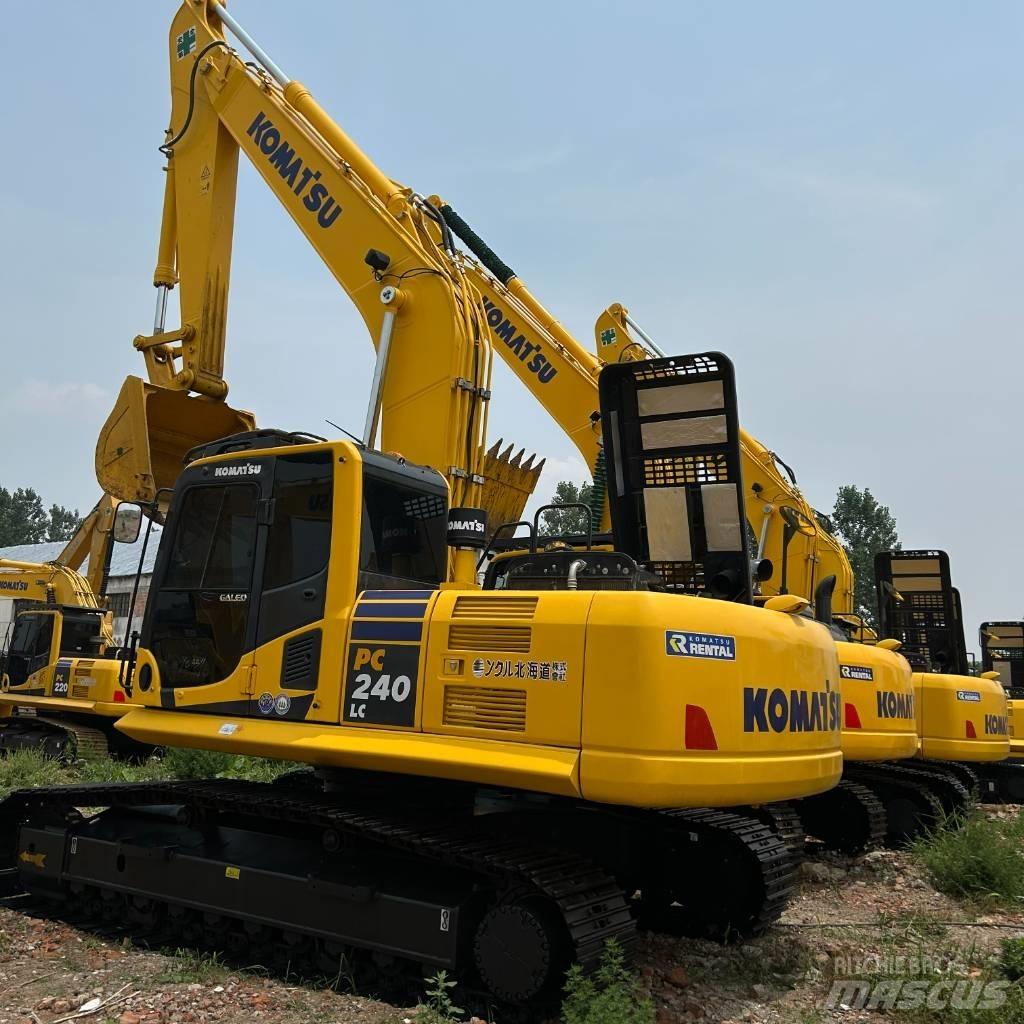 Komatsu 240-8 Rupsgraafmachines