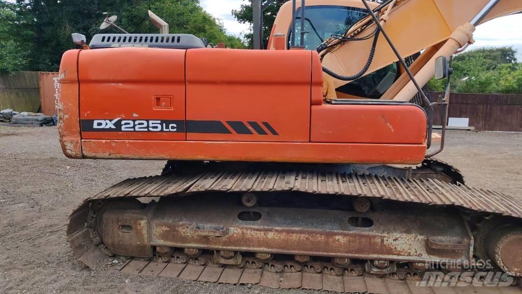 Doosan DX 225 LC Rupsgraafmachines