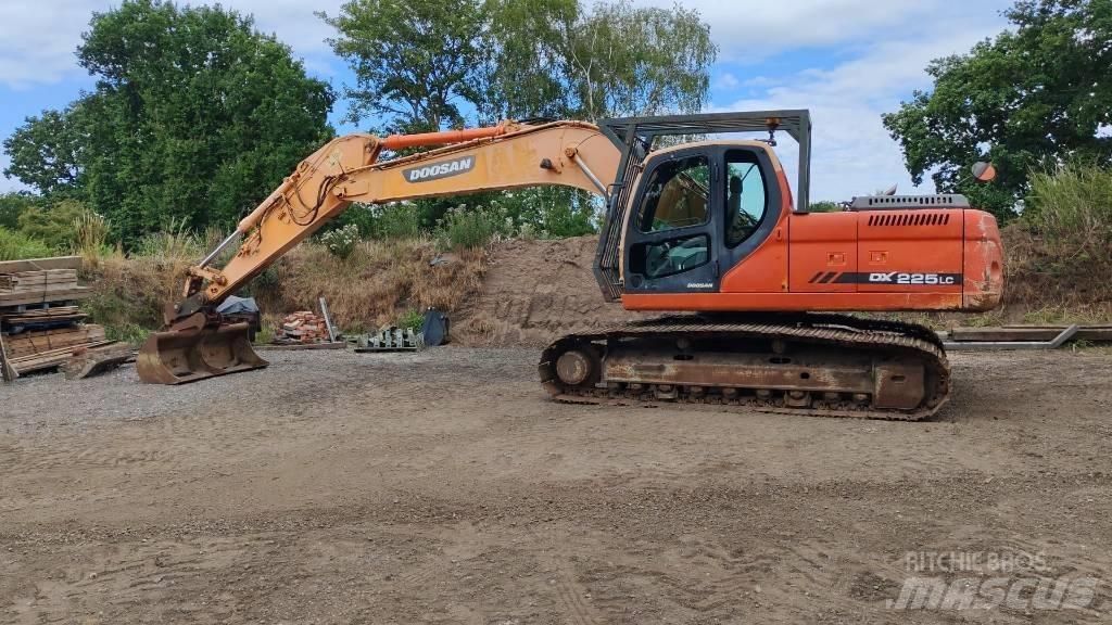 Doosan DX 225 LC Rupsgraafmachines