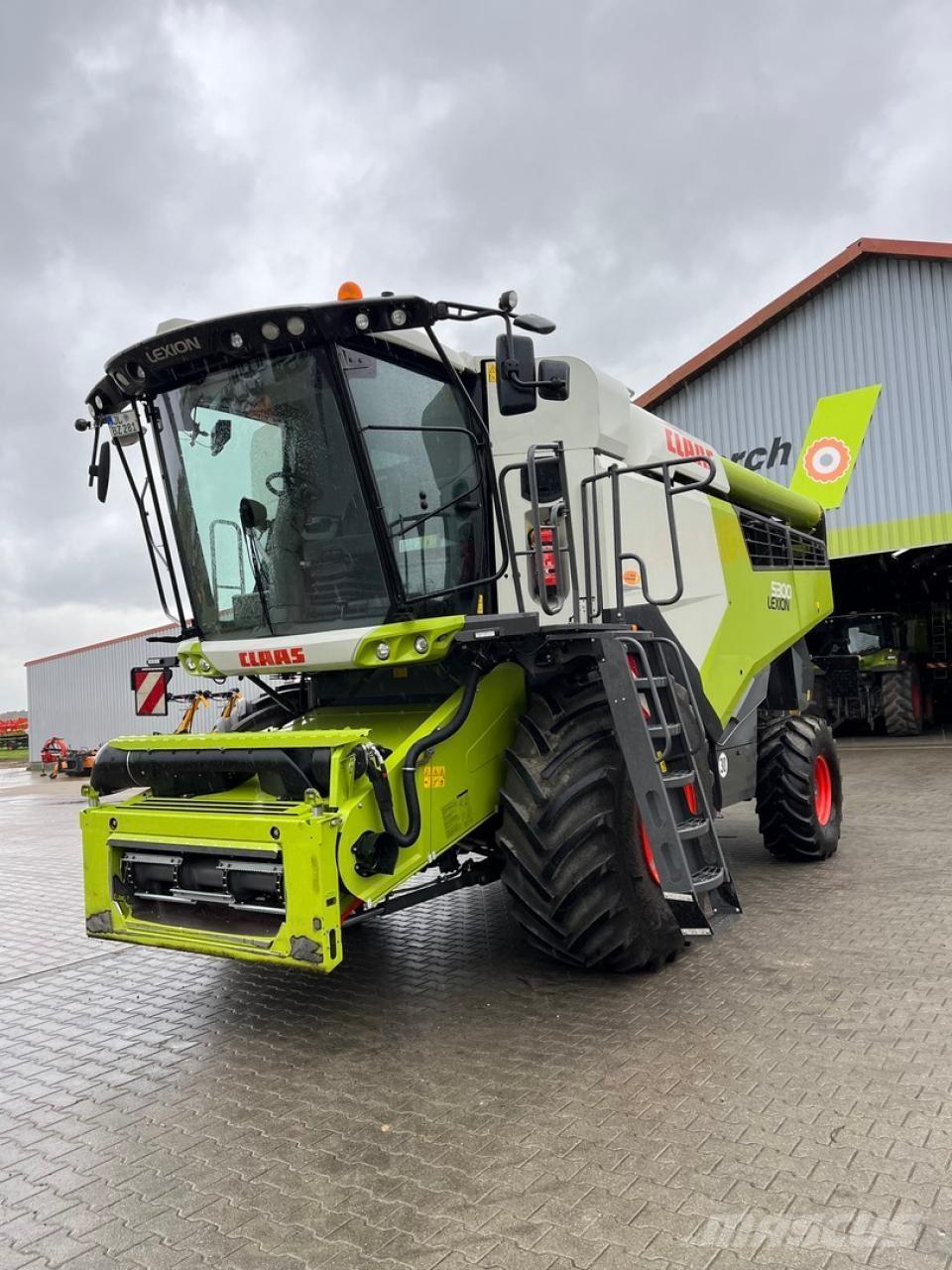 CLAAS Lexion 5300 Maaidorsmachines