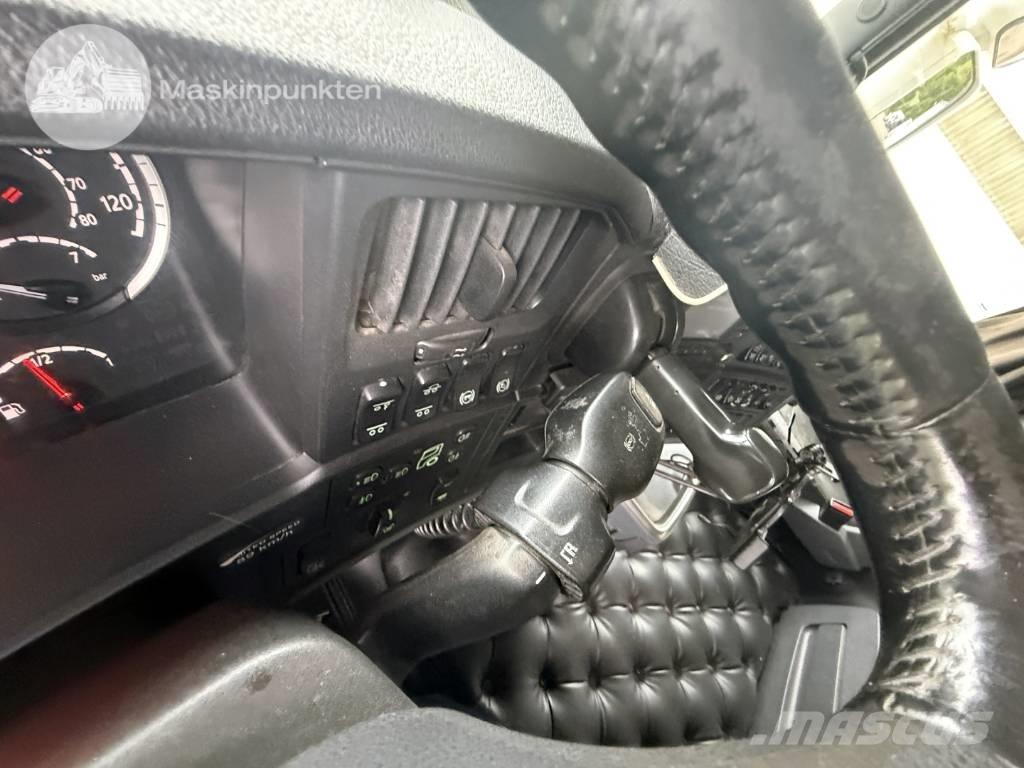 Scania R 520 LB Vrachtwagen met containersysteem