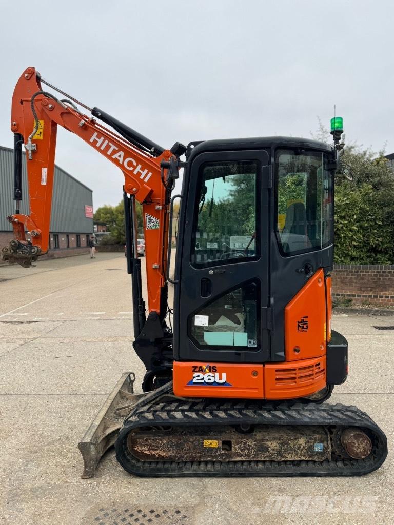 Hitachi zx26 Minigraafmachines < 7t