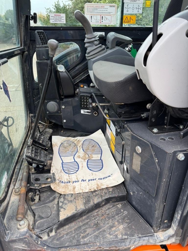 Hitachi zx26 Minigraafmachines < 7t