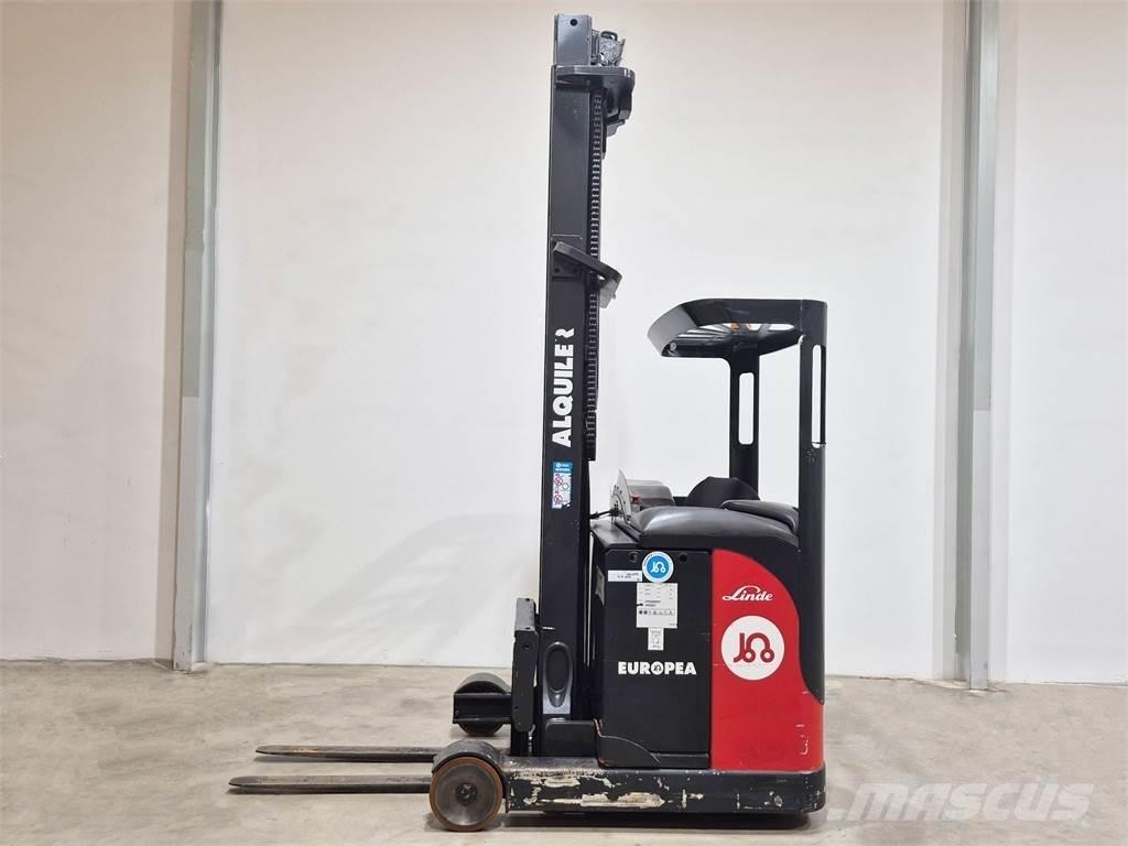 Linde R14HD Reachtruck voor hoog niveau