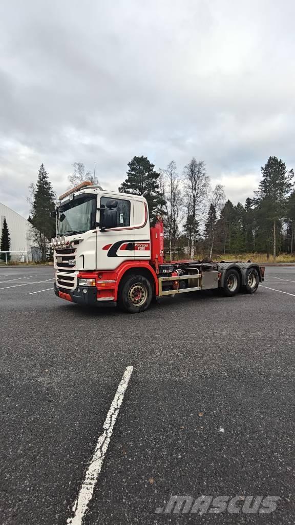 Scania G 440 Vrachtwagen met containersysteem