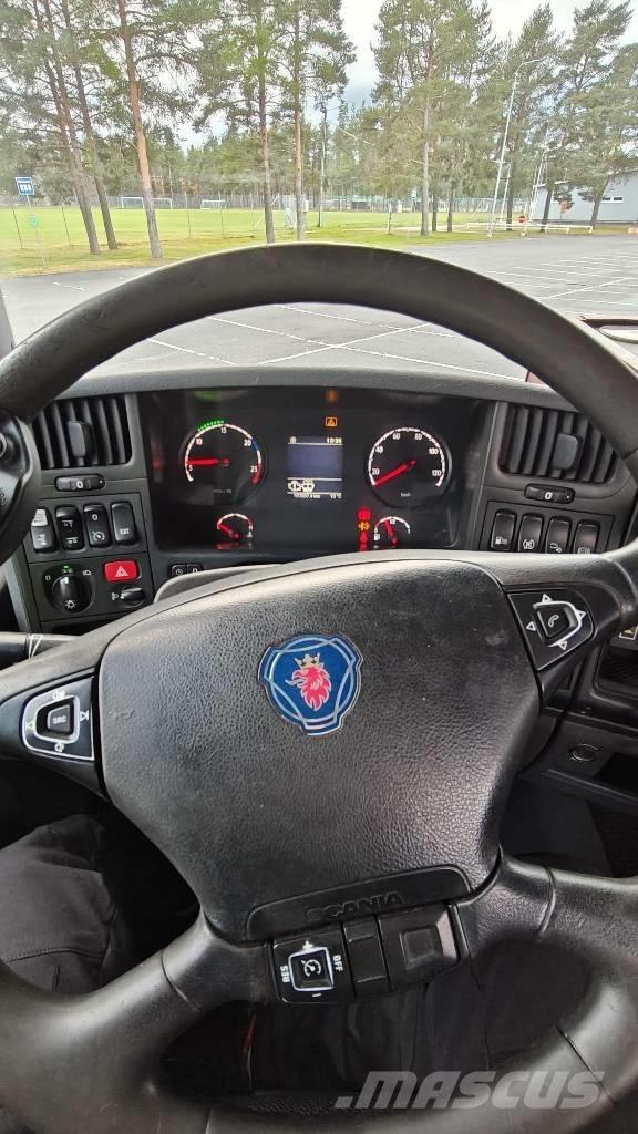 Scania G 440 Vrachtwagen met containersysteem