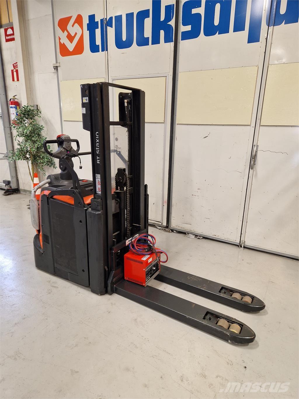 Toyota SPE200D Zelfrijdende stapelaars