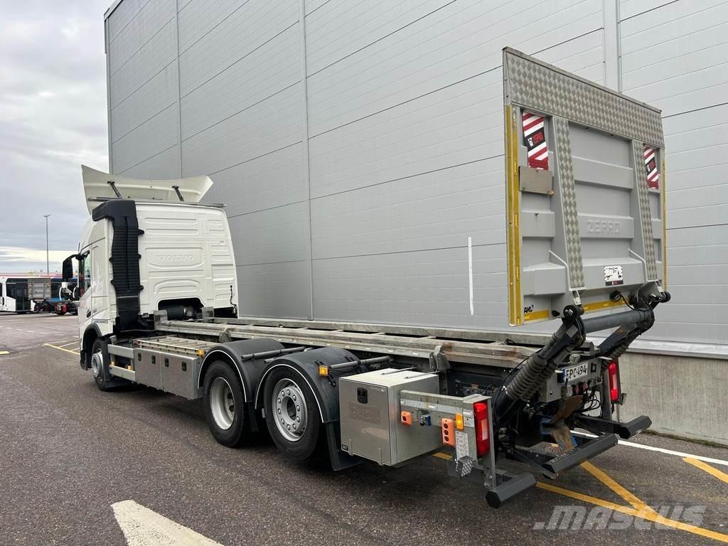 Volvo FM Containertrucks met kabelsysteem