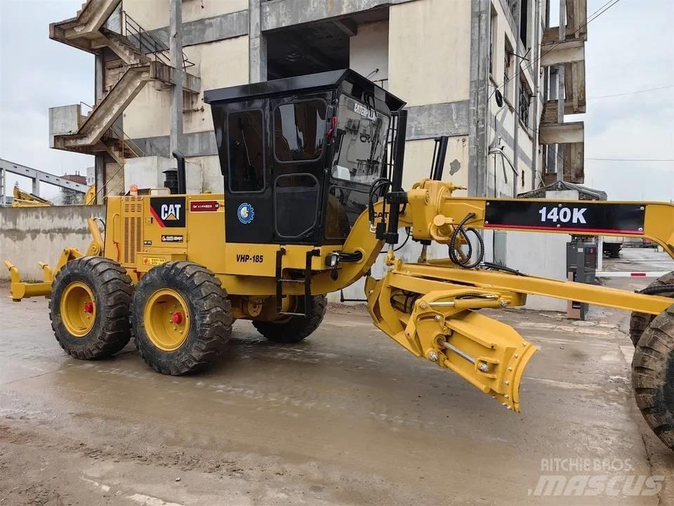 CAT 140K Graders