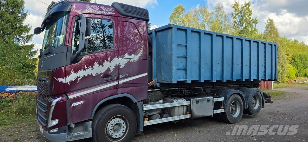 Volvo FH 13 540 Vrachtwagen met containersysteem