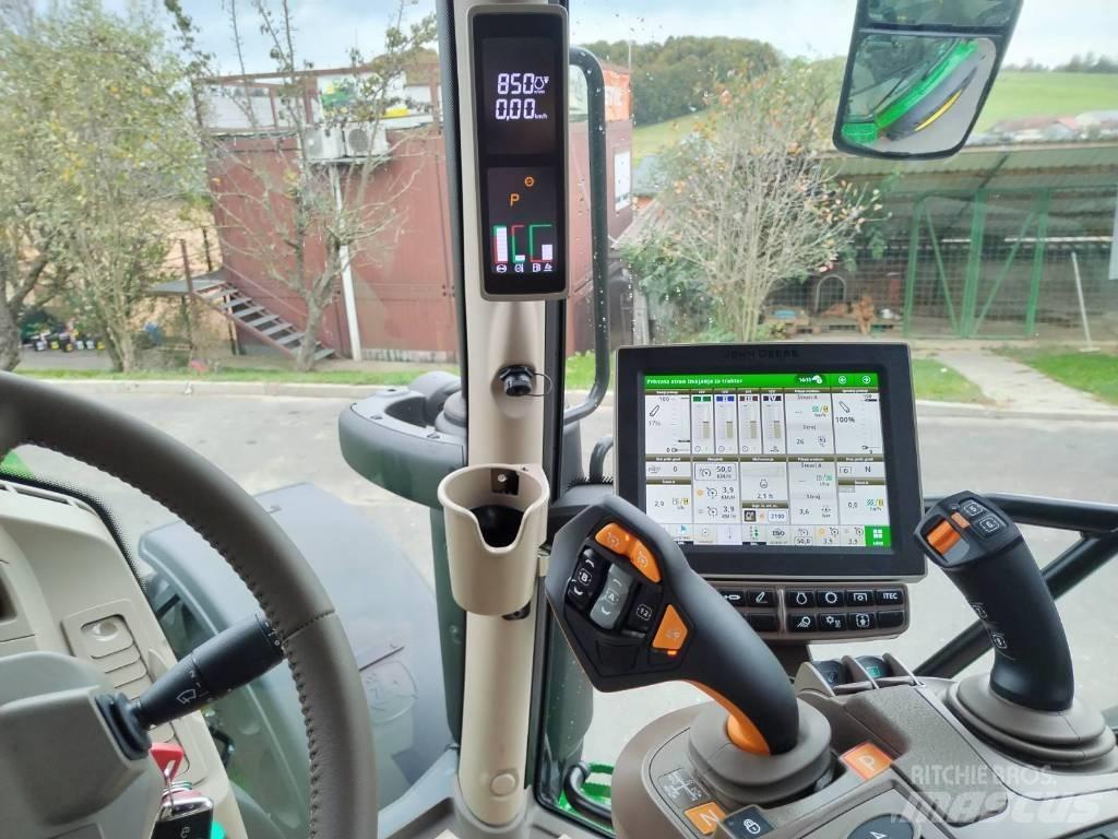 John Deere 6R 130 Tractoren