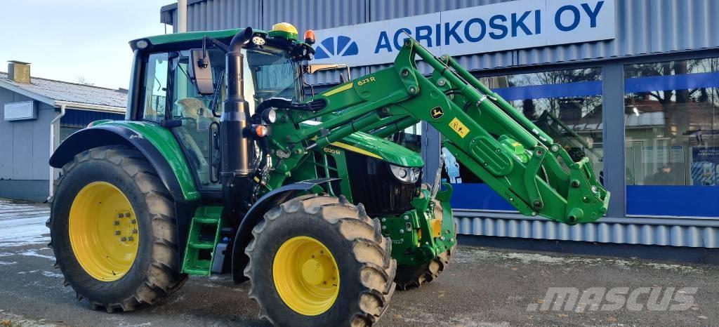 John Deere 6120 M Tractoren