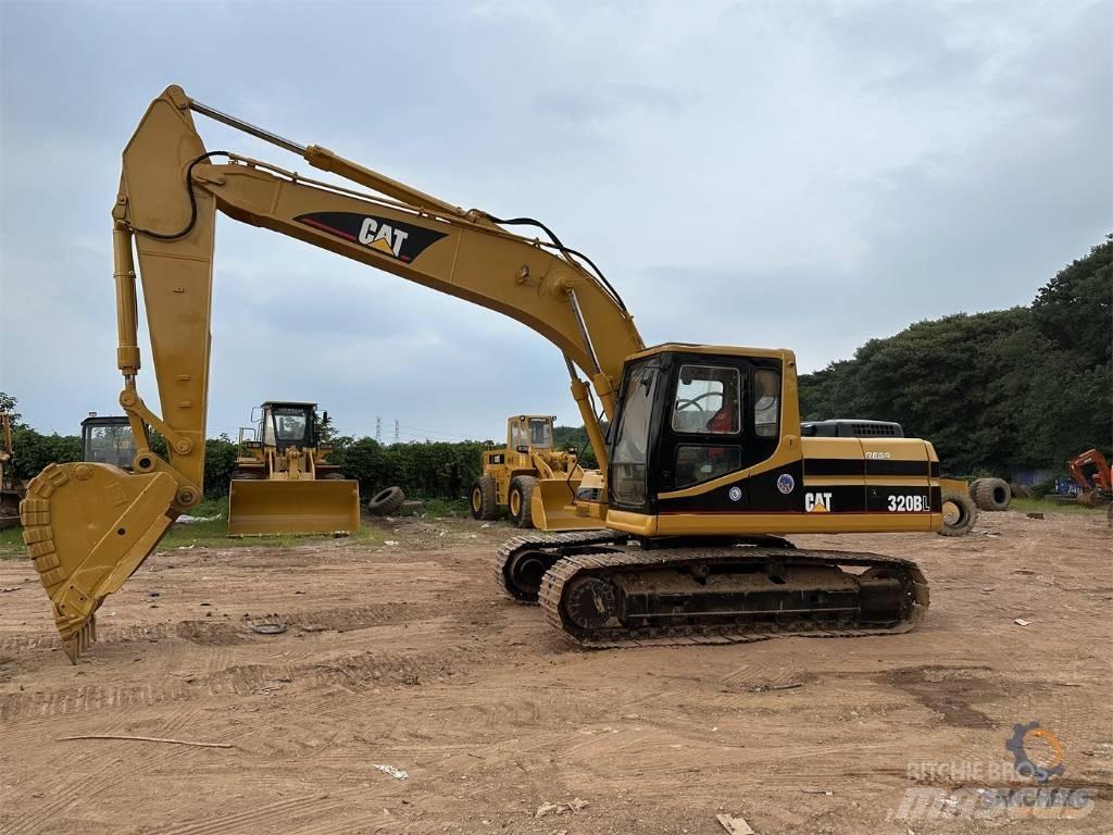 CAT 320 B Rupsgraafmachines