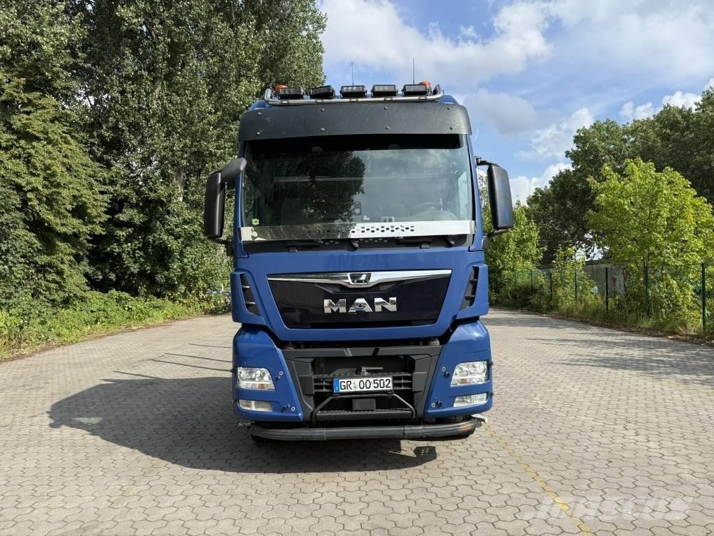 MAN TGX 33.500 Vrachtwagens voor bosbouwmachines