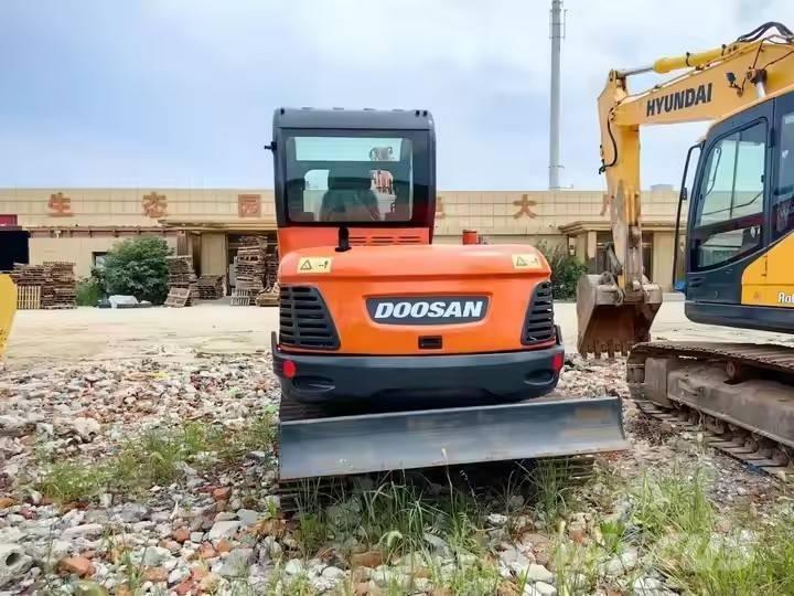 Doosan DX 60 Rupsgraafmachines