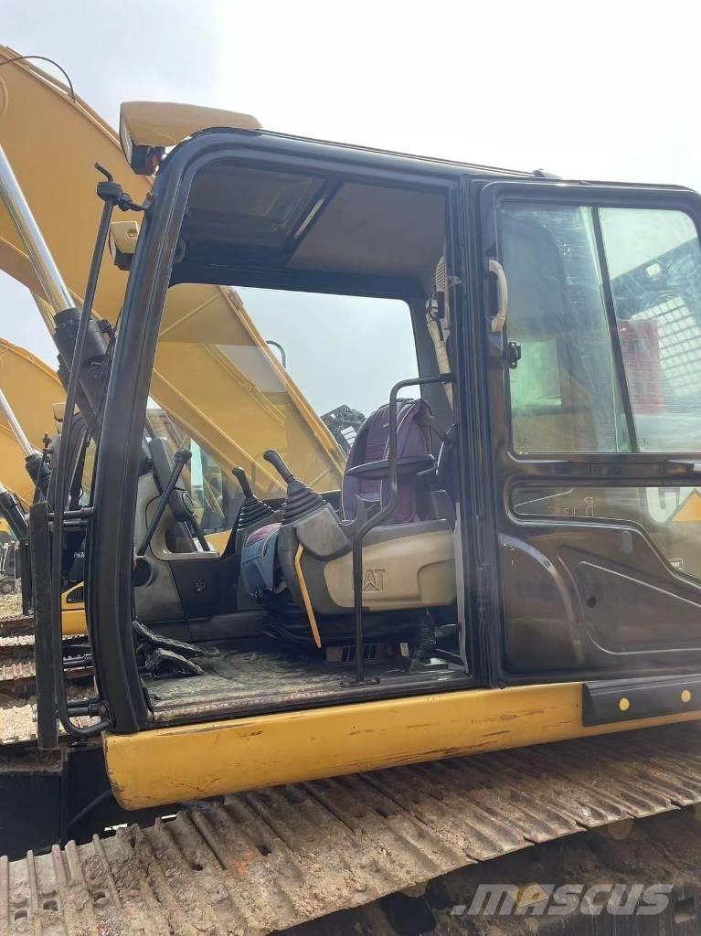 CAT 320d Rupsgraafmachines
