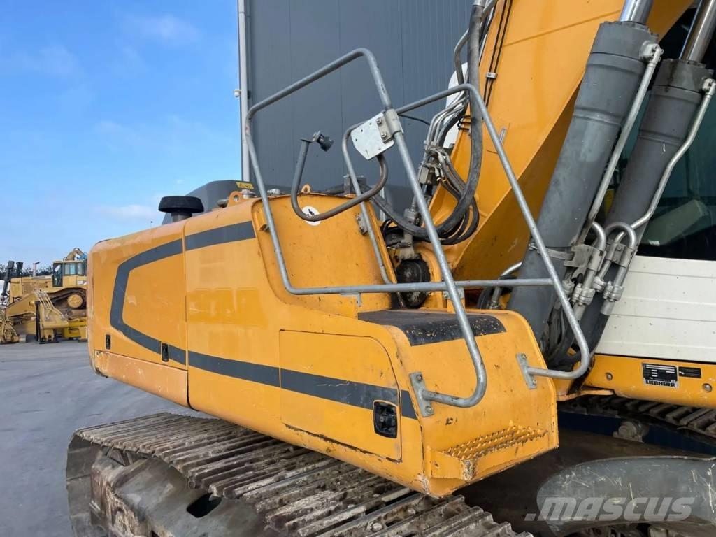 Liebherr R922 SLC Rupsgraafmachines