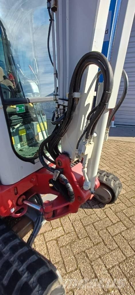 Takeuchi TB 225 Minigraafmachines < 7t
