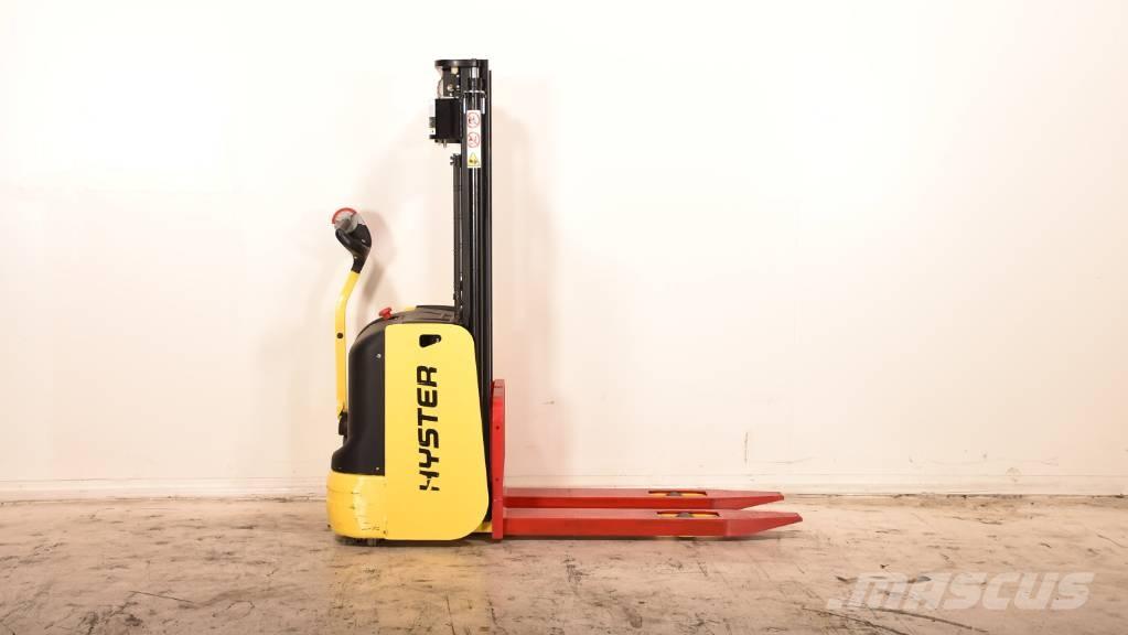 Hyster S1.0-24 Meeloop stapelaar