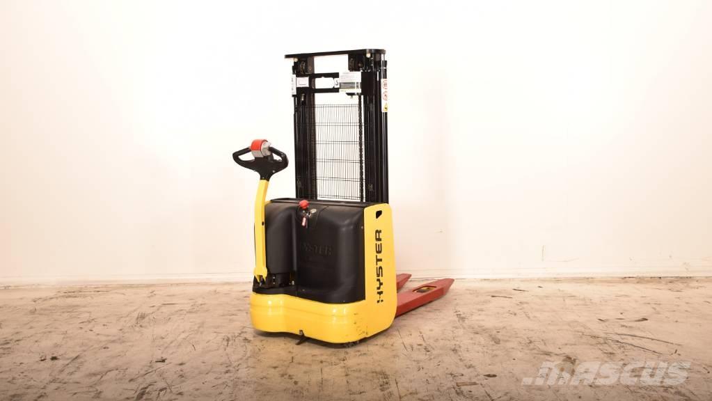 Hyster S1.0-24 Meeloop stapelaar