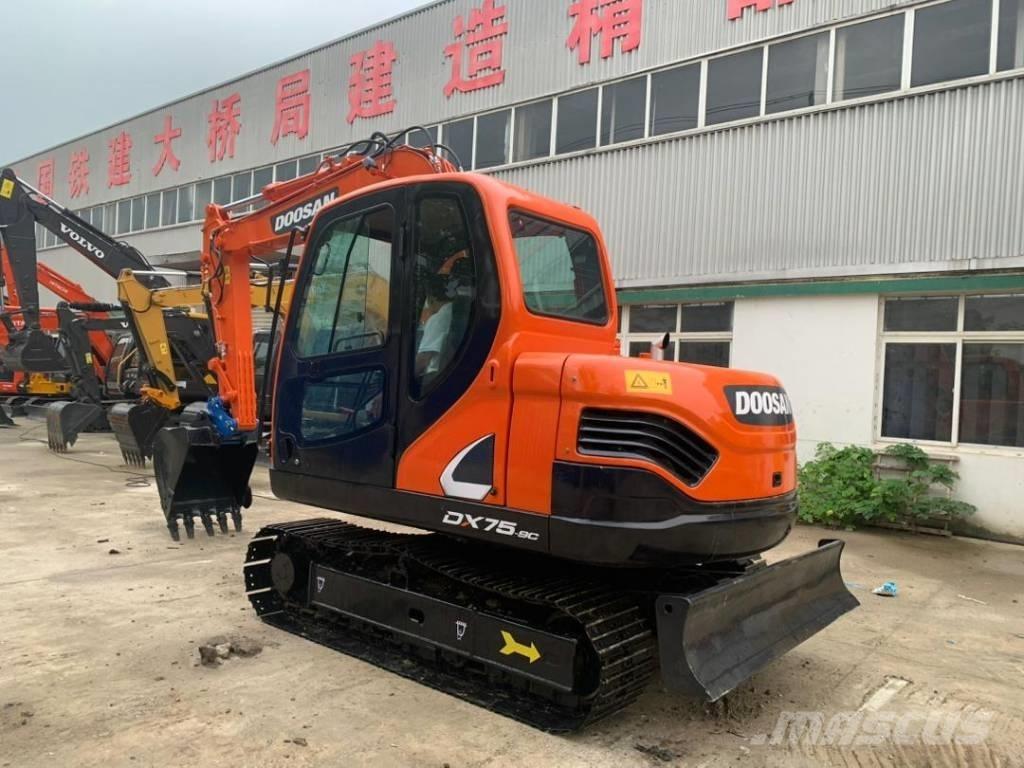 Doosan DX 75 Midigraafmachines 7t - 12t