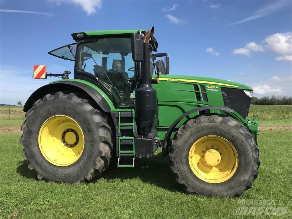 John Deere 6250R Tractoren